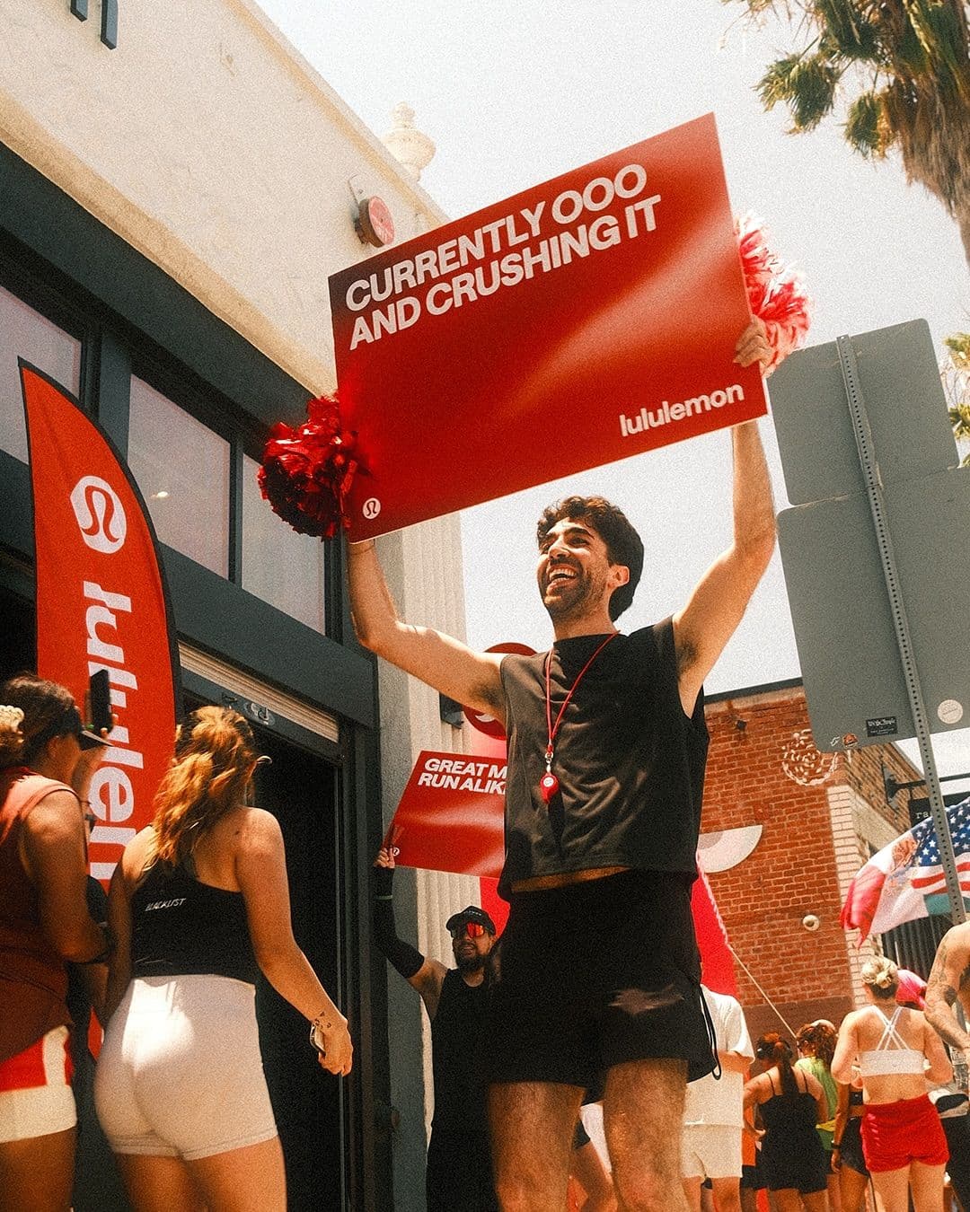lululemon currently o0o and crushing it